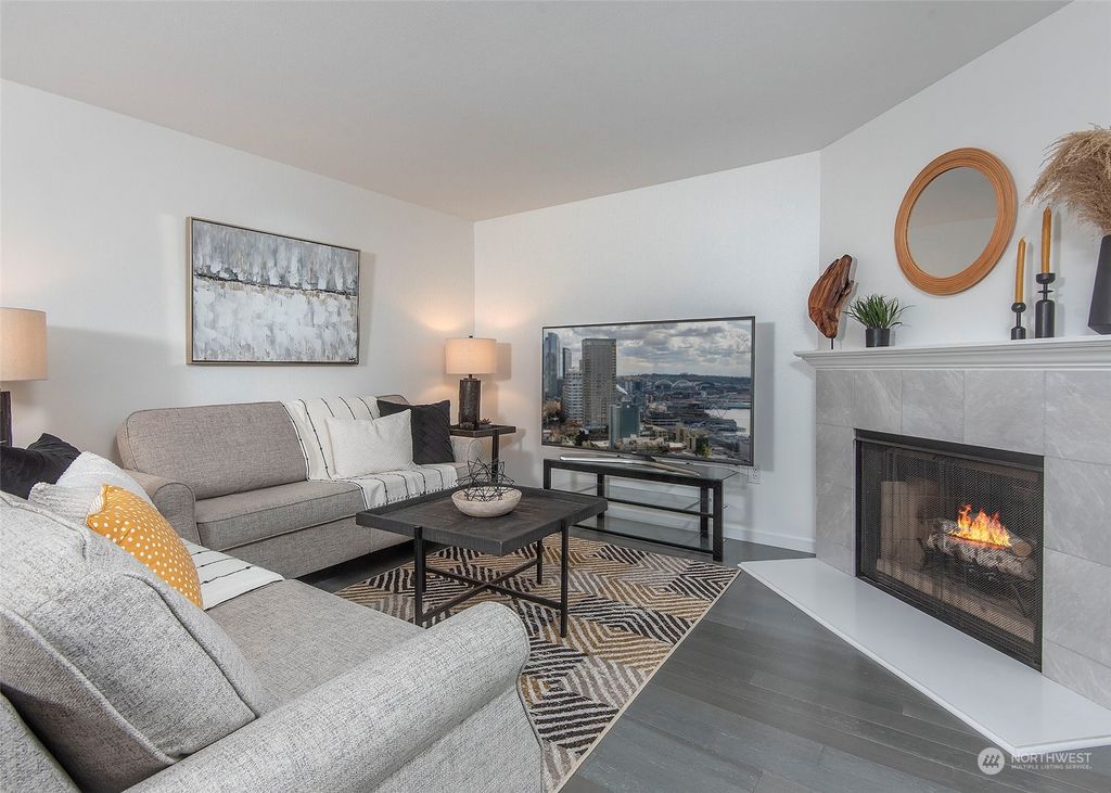 Photo of 12724 NE 144th Street #E203, Kirkland, WA 98034 (MLS # 2040098)