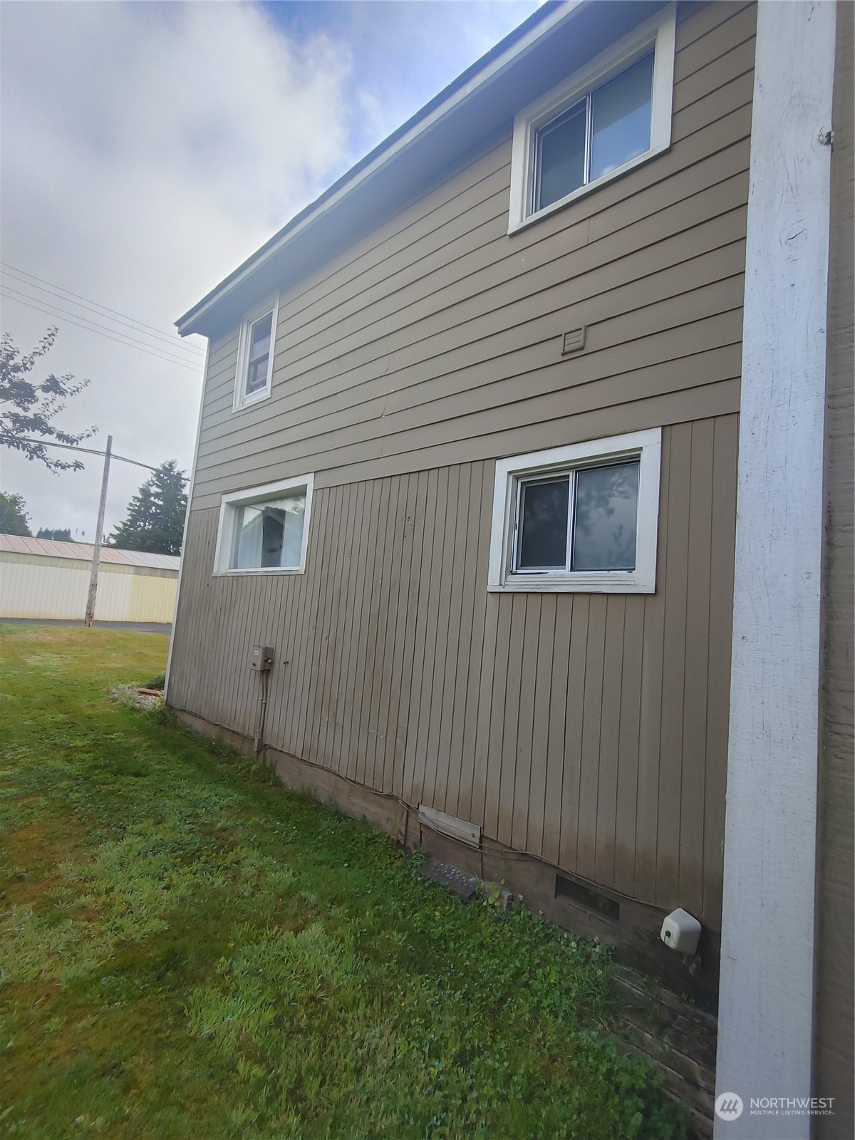 418 E Pioneer Avenue