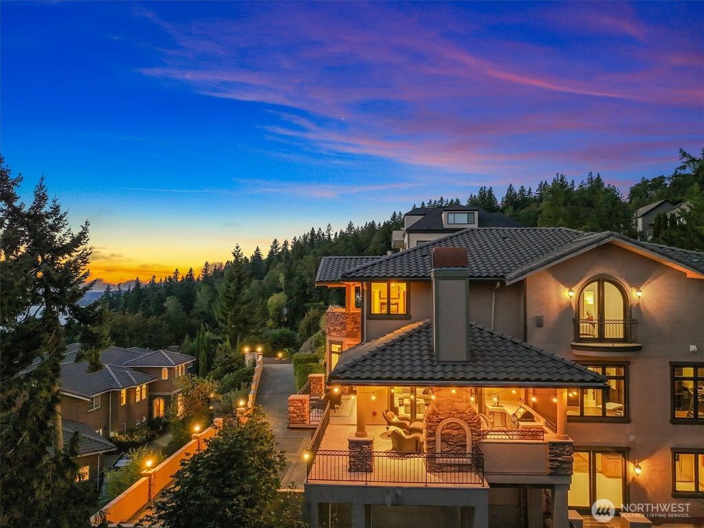 Photo of 20615 NE 16th Street, Sammamish, WA 98074 (MLS # 2435423)