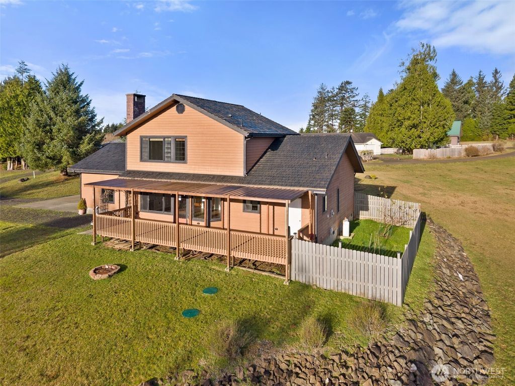 Photo of 15 Spruce Lane, South Bend, WA 98586 (MLS # 2464086)