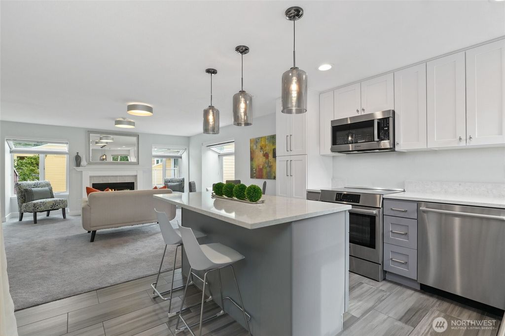 Photo of 7292 W Lake Sammamish Parkway NE #4-306, Redmond, WA 98052 (MLS # 2438644)