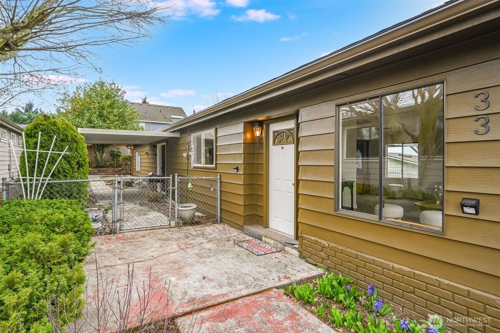 Photo of 2500 Alder Street #33, Milton, WA 98354 (MLS # 2483821)