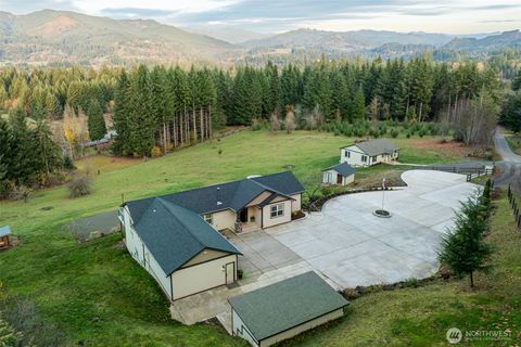 Photo of 3900 NE 425th Street, Woodland, WA 98674 (MLS # 2458339)