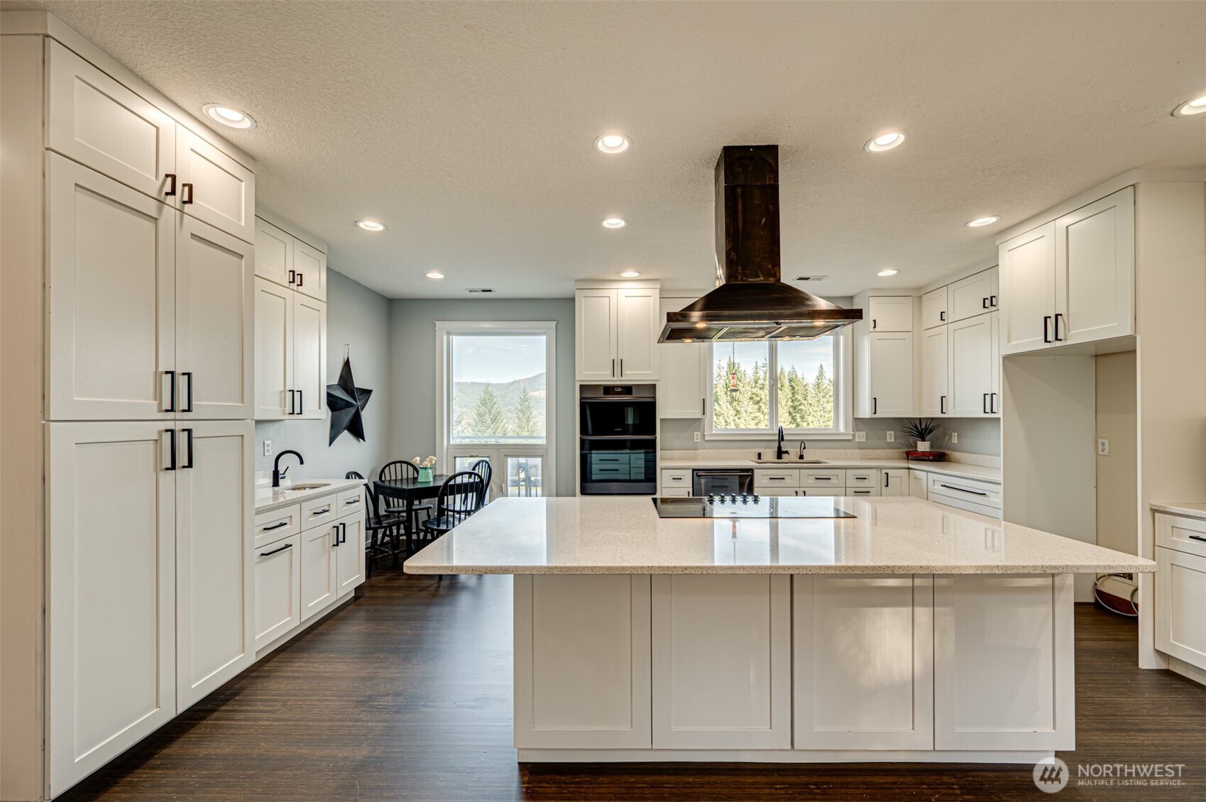 3900 NE 425th Street