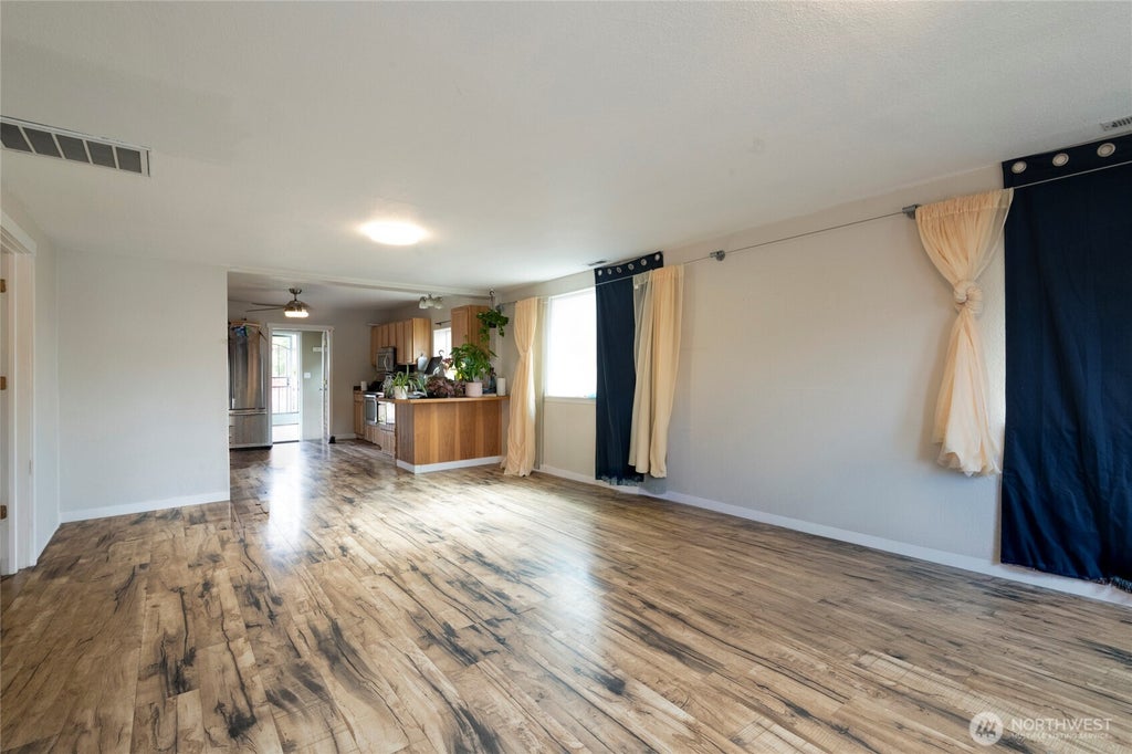 Photo of 514 Richmond Avenue, Centralia, WA 98531 (MLS # 2582493)