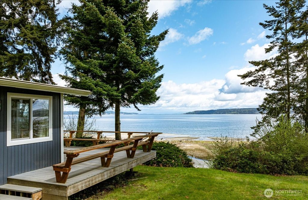 Photo of 377 Harrington Road, Coupeville, WA 98239 (MLS # 2528127)