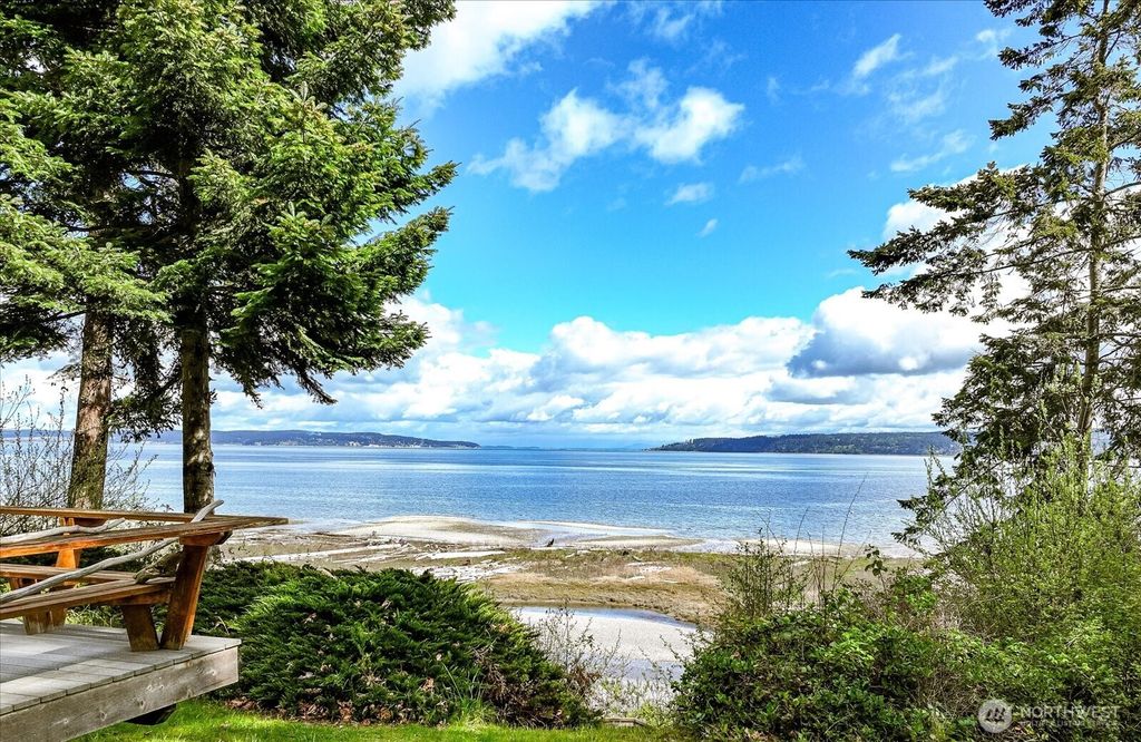 Photo of 377 Harrington Road, Coupeville, WA 98239 (MLS # 2528127)