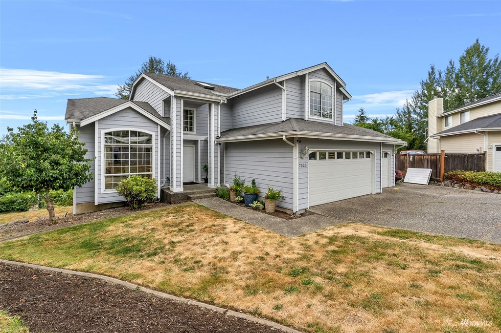 Photo of 7023 76th Drive NE, Marysville, WA 98270 (MLS # 1977925)