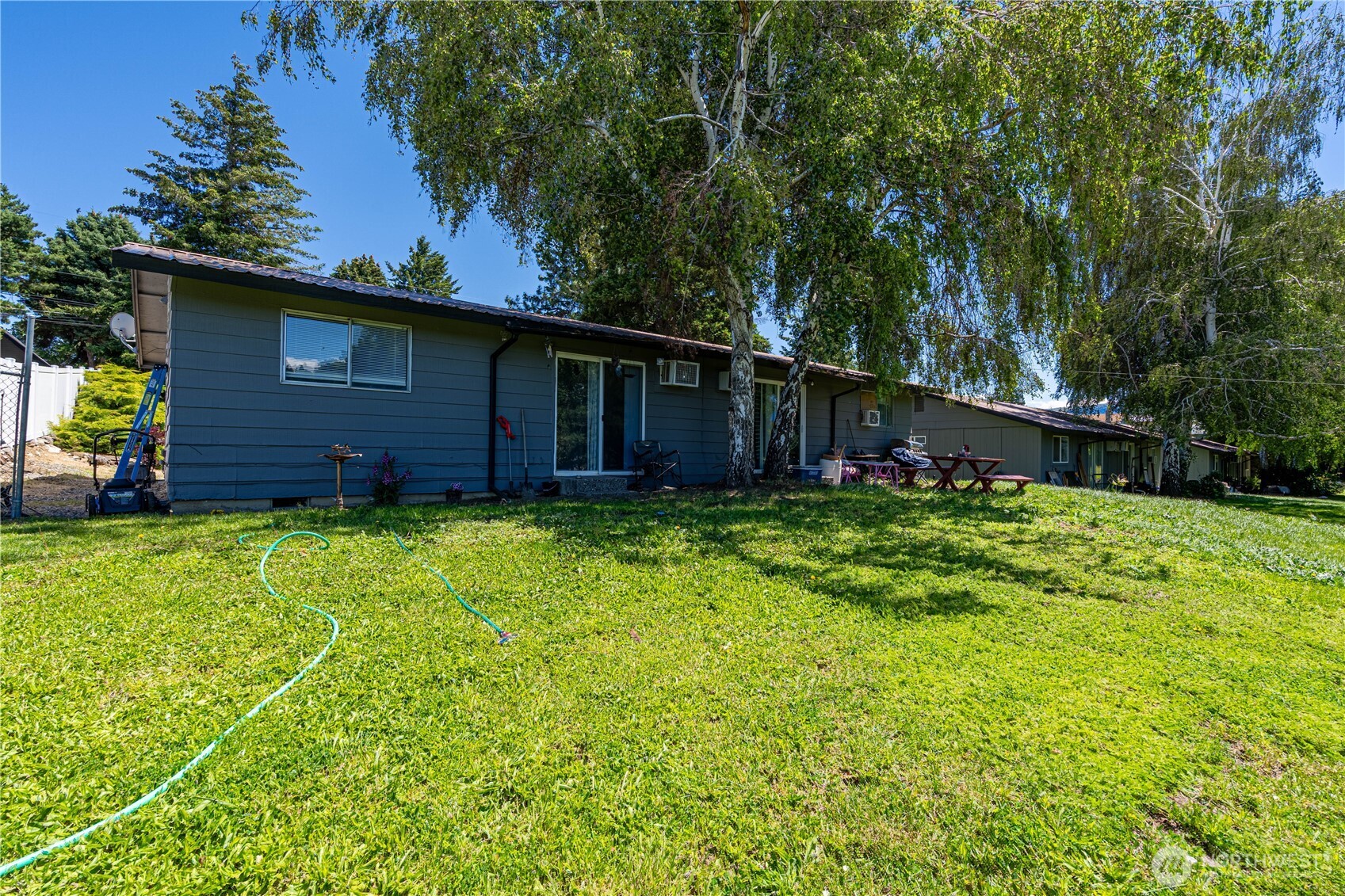 420 N Keller Avenue A & B
