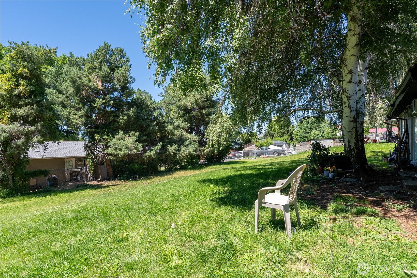 420 N Keller Avenue A & B