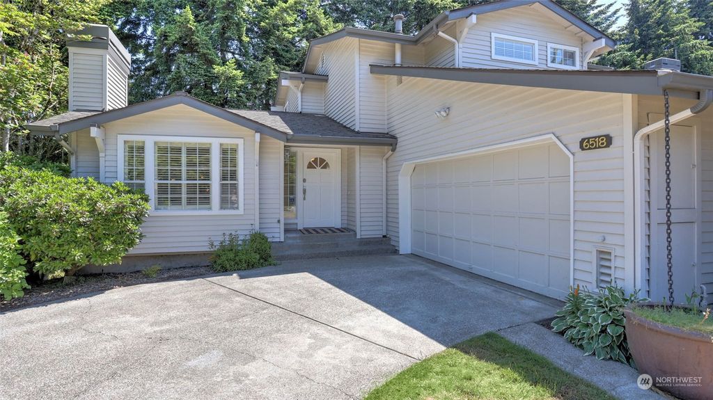 Photo of 6518 115th Place SE, Bellevue, WA 98006 (MLS # 2126712)