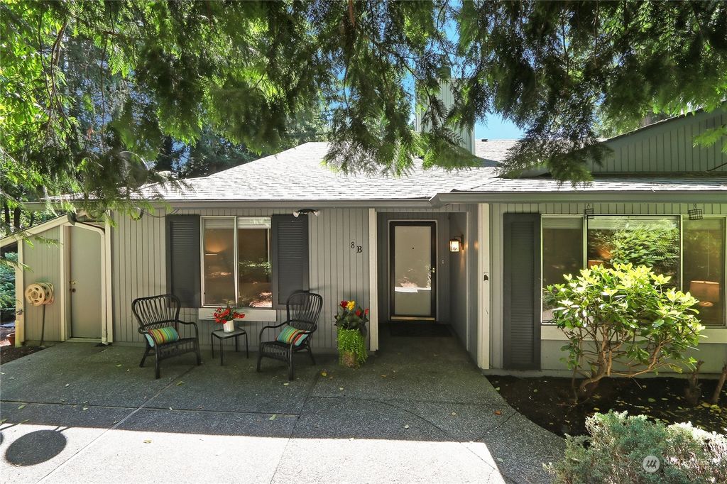 Photo of 512 S 321st Street #8B, Federal Way, WA 98003 (MLS # 2145168)