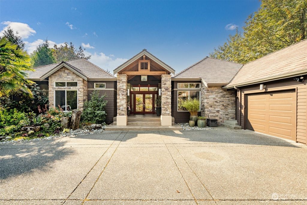 Photo of 6560 156th Avenue SE, Bellevue, WA 98006 (MLS # 1972493)