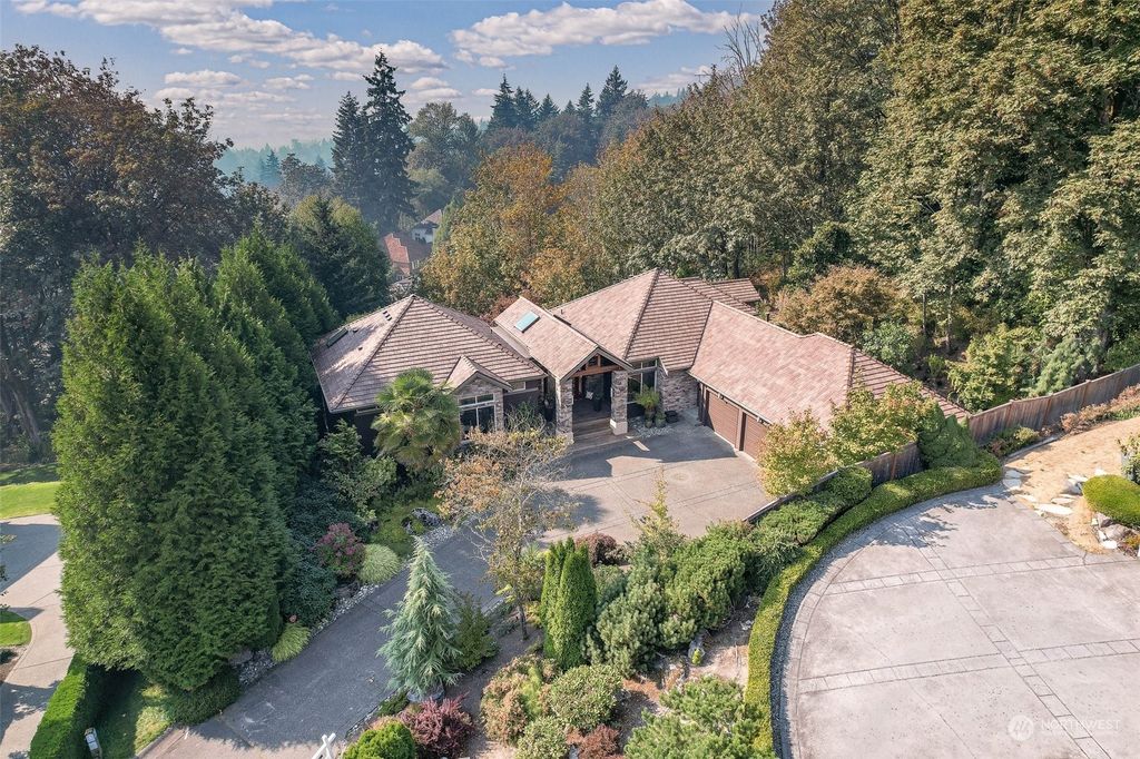 Photo of 6560 156th Avenue SE, Bellevue, WA 98006 (MLS # 1972493)