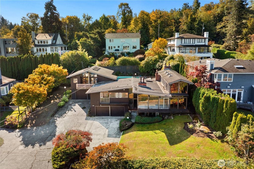 Photo of 3653 W Commodore Way, Seattle, WA 98199 (MLS # 2464527)