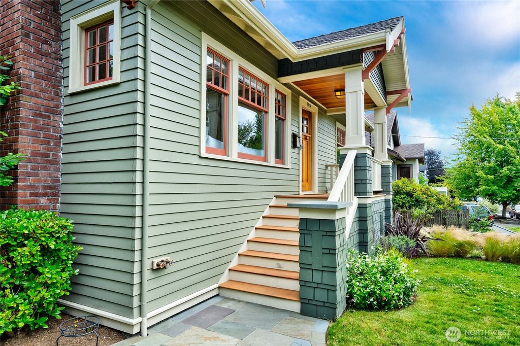 Photo of 7016 Fremont Avenue N, Seattle, WA 98103 (MLS # 2405571)