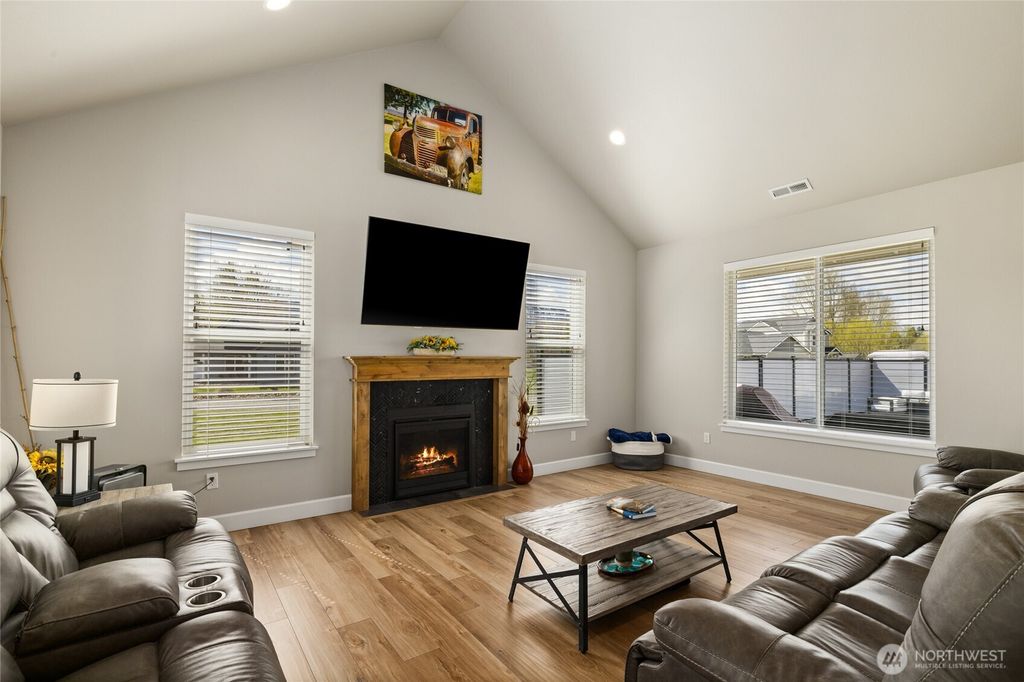 Photo of 370 Deer Meadow Drive, Cle Elum, WA 98922 (MLS # 2512936)