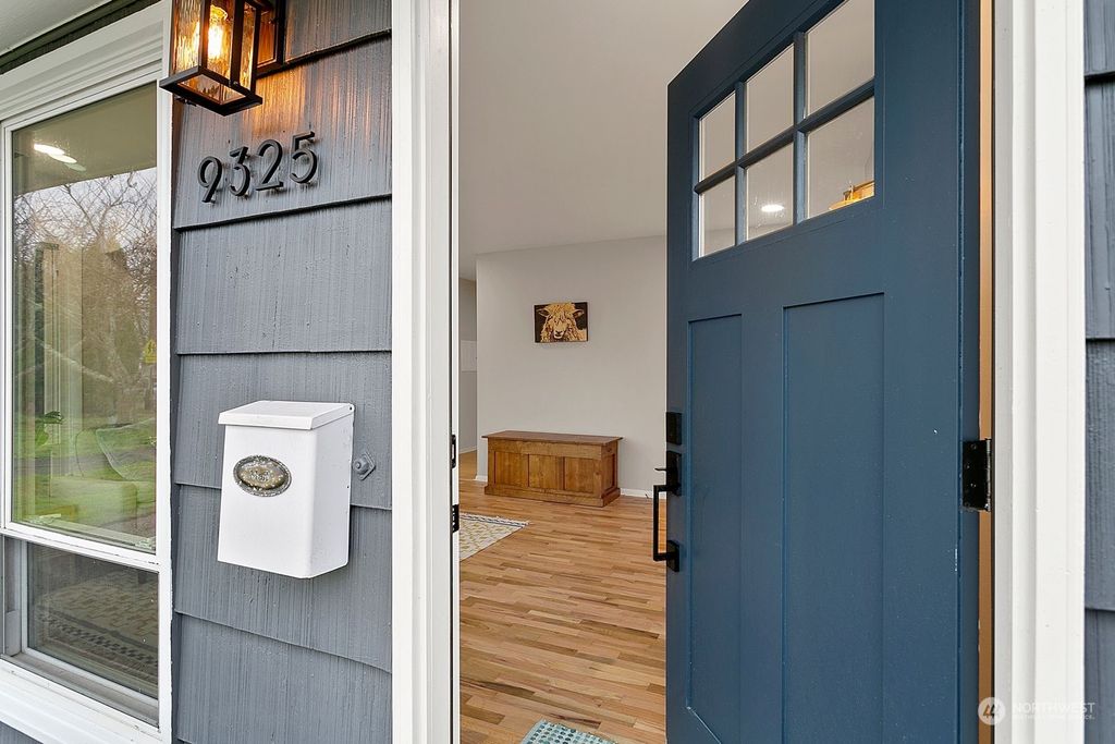 Photo of 9325 31st Avenue SW, Seattle, WA 98126 (MLS # 2183263)