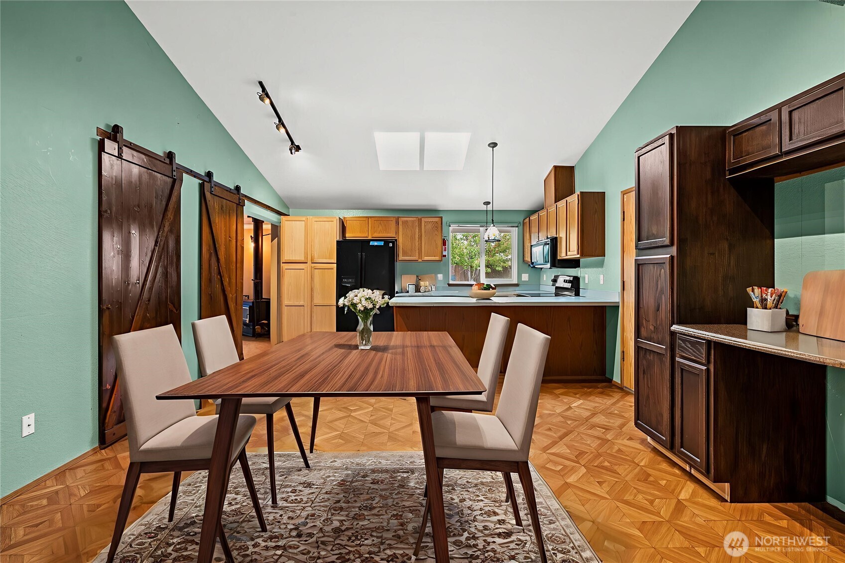 5905 Crimson Court SE