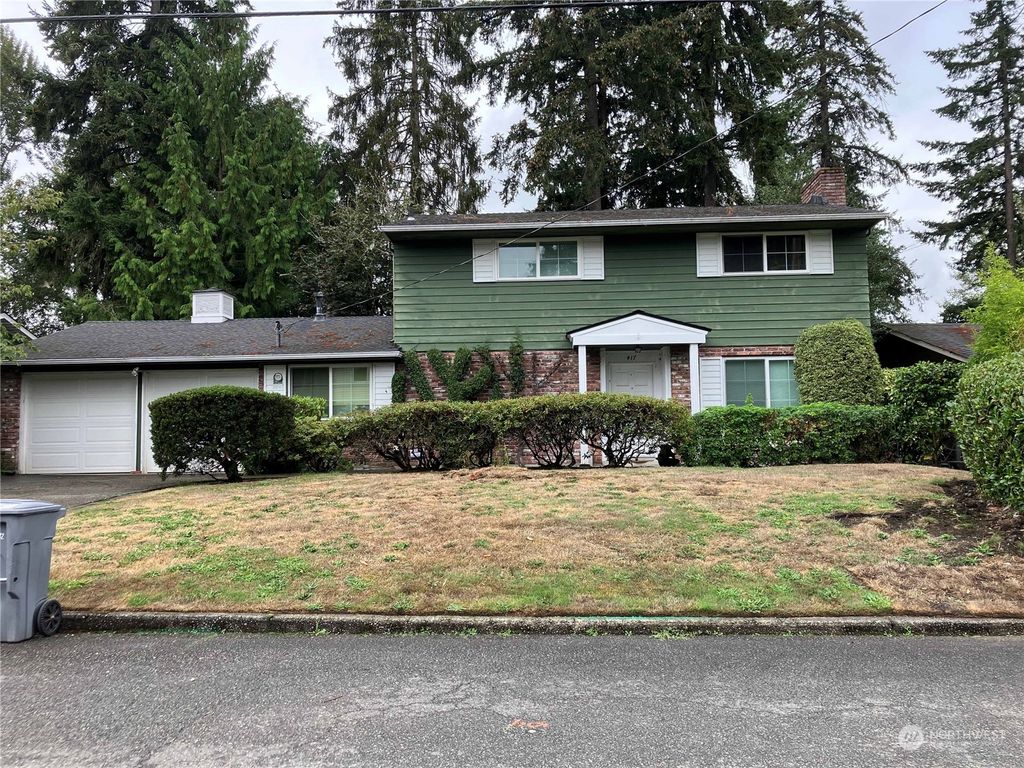 Photo of 417 154th Avenue NE, Bellevue, WA 98007 (MLS # 2328543)