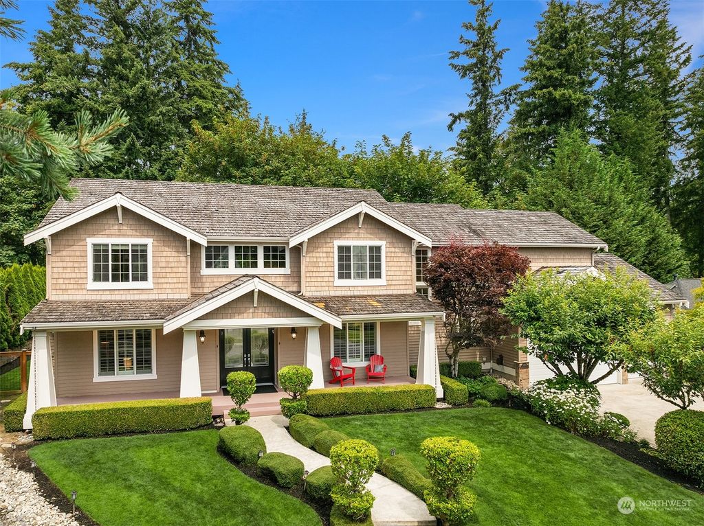 Photo of 3813 212th Avenue SE, Sammamish, WA 98075 (MLS # 2264303)