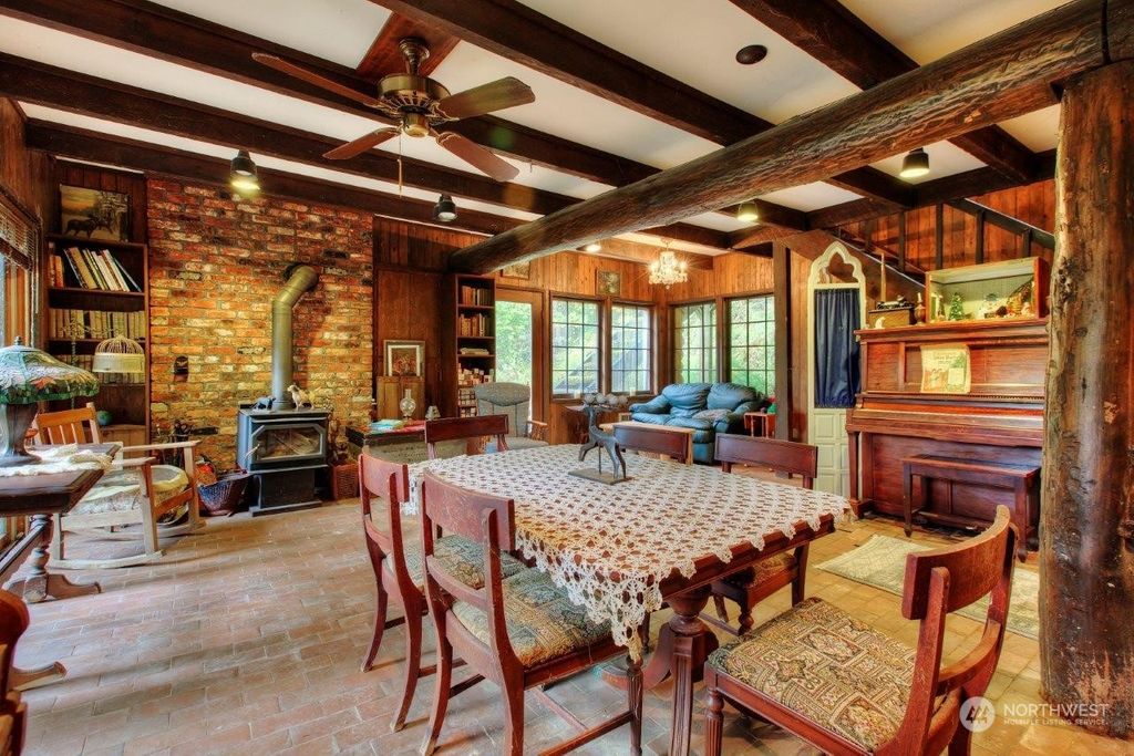 Photo of 27507 SE 154th Place, Issaquah, WA 98027 (MLS # 2013464)