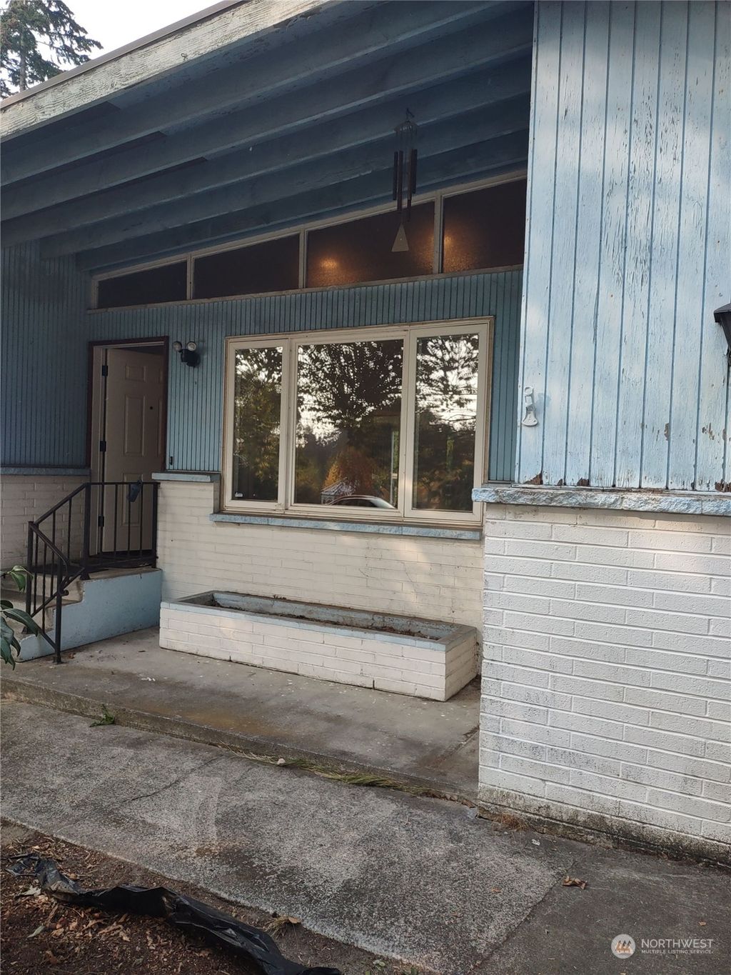 Photo of 18031 Meridian Avenue N, Shoreline, WA 98133 (MLS # 2005824)