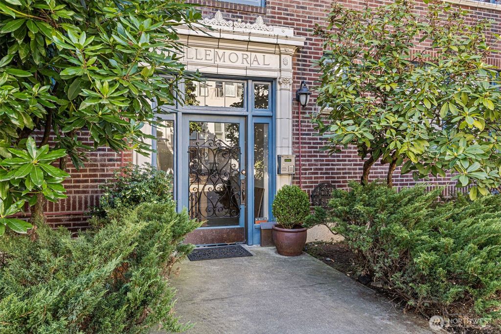 Photo of 711 Belmont Place E #304, Seattle, WA 98102 (MLS # 2503631)