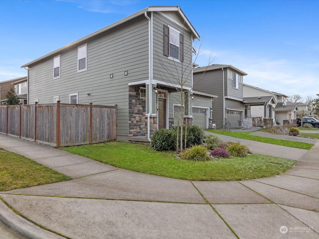 Photo of 8442 58th Place NE, Marysville, WA 98270 (MLS # 2324571)