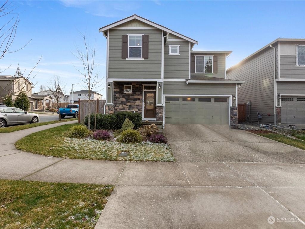 Photo of 8442 58th Place NE, Marysville, WA 98270 (MLS # 2324571)