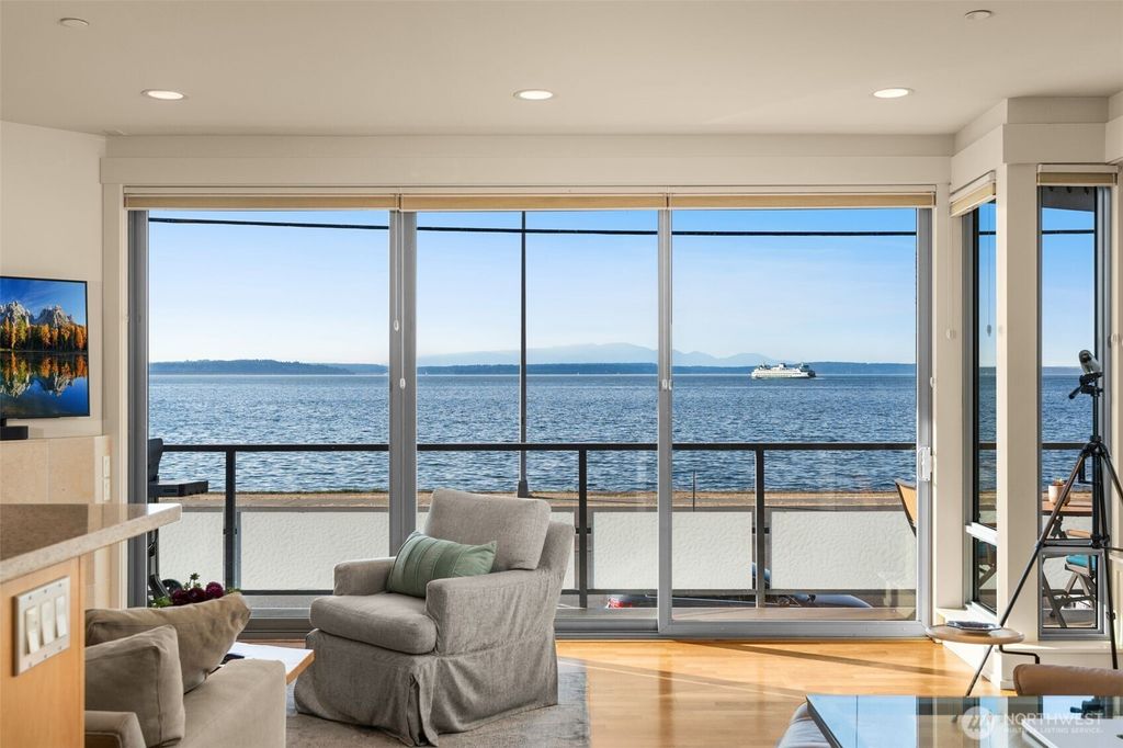 Photo of 1350 Alki Avenue SW #2N, Seattle, WA 98116 (MLS # 2437248)