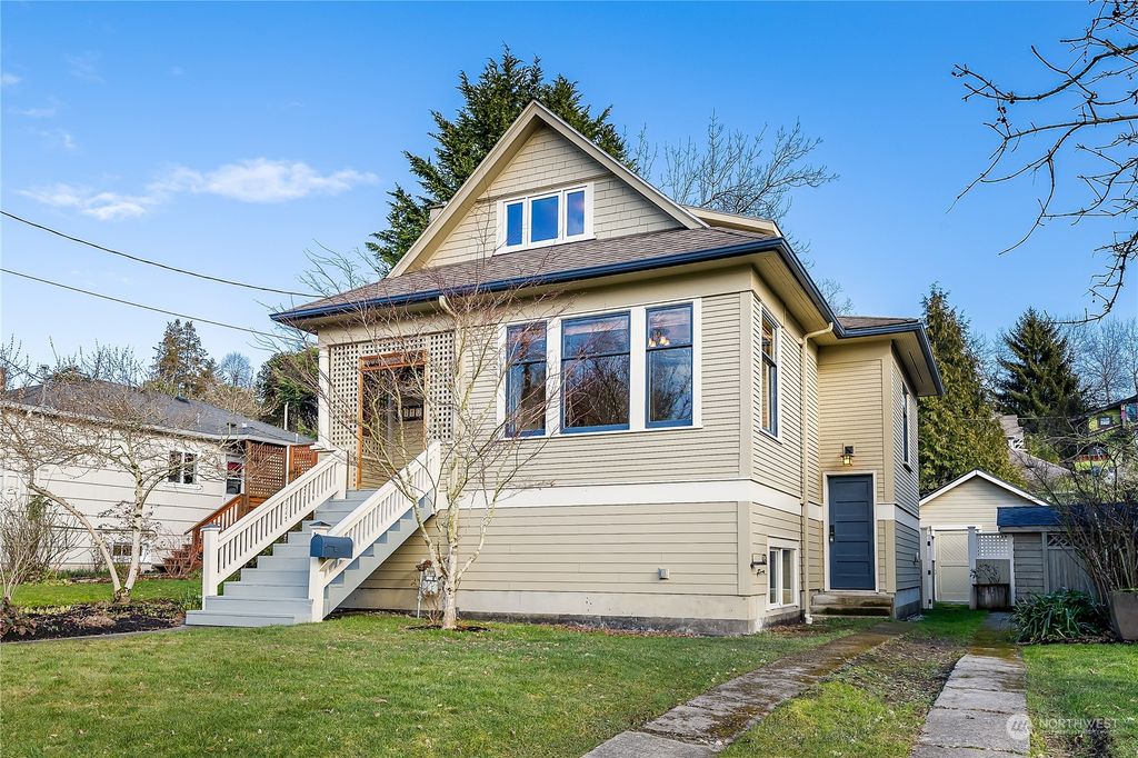 Photo of 3140 35th Avenue S, Seattle, WA 98144 (MLS # 2328181)