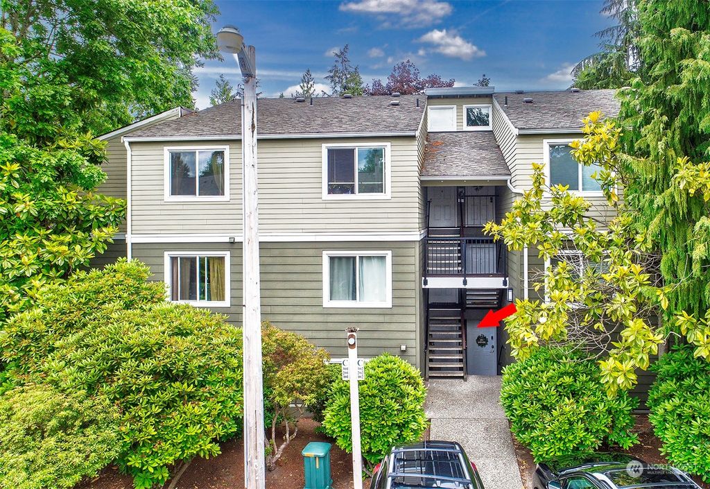 Photo of 820 Cady Road #C101, Everett, WA 98203 (MLS # 2257956)