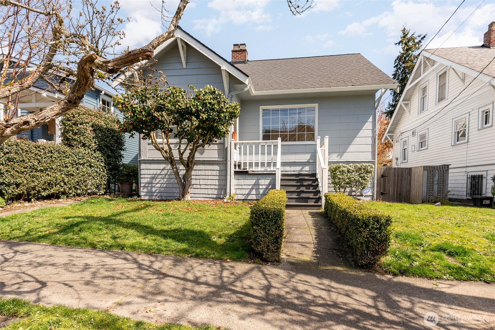 4814 36th Avenue NE