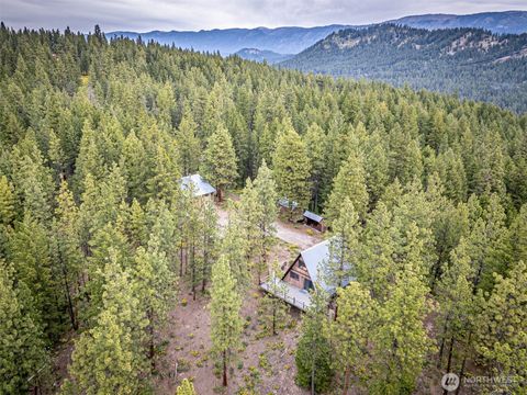 Photo of 606 Morning Star Lane, Leavenworth, WA 98826 (MLS # 2374612)