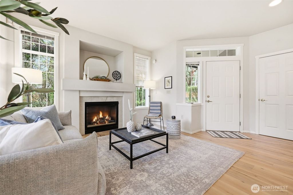 Photo of 4322 NE 5th Court #106, Renton, WA 98059 (MLS # 2507843)