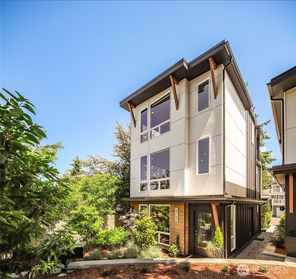 Photo of 6710 36th Avenue SW #A, Seattle, WA 98126 (MLS # 2391374)