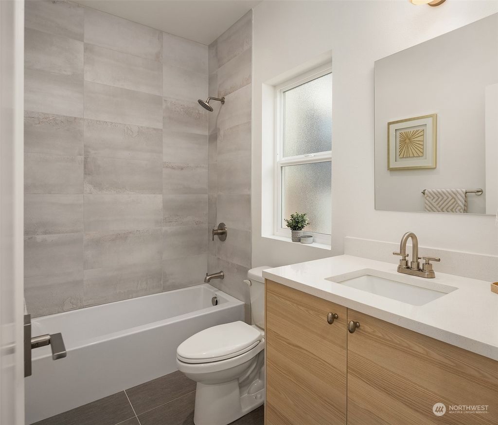 Photo of 913 28th Avenue S #C, Seattle, WA 98144 (MLS # 2194070)