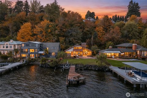 Photo of 14026 Riviera Place NE, Seattle, WA 98125 (MLS # 2451243)