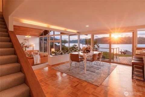 14026 Riviera Place NE Seattle WA 98125