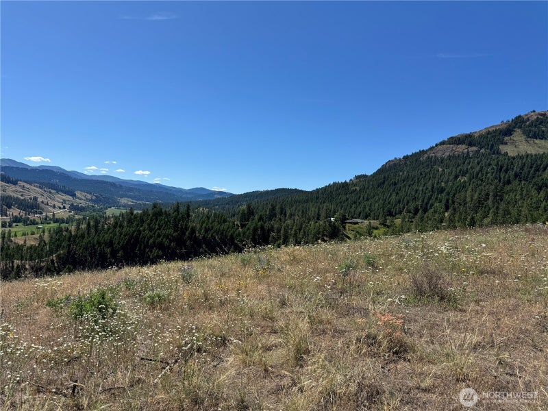 1 Lundimo Meadows Road