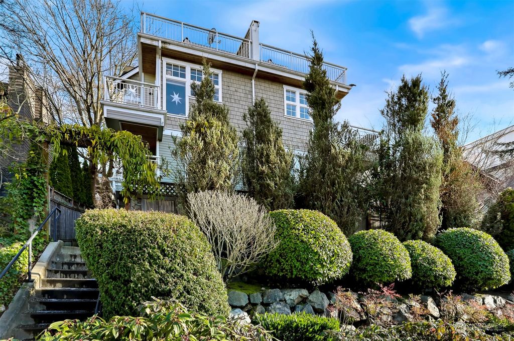 Photo of 3022 A 14th Avenue W, Seattle, WA 98119 (MLS # 2224155)