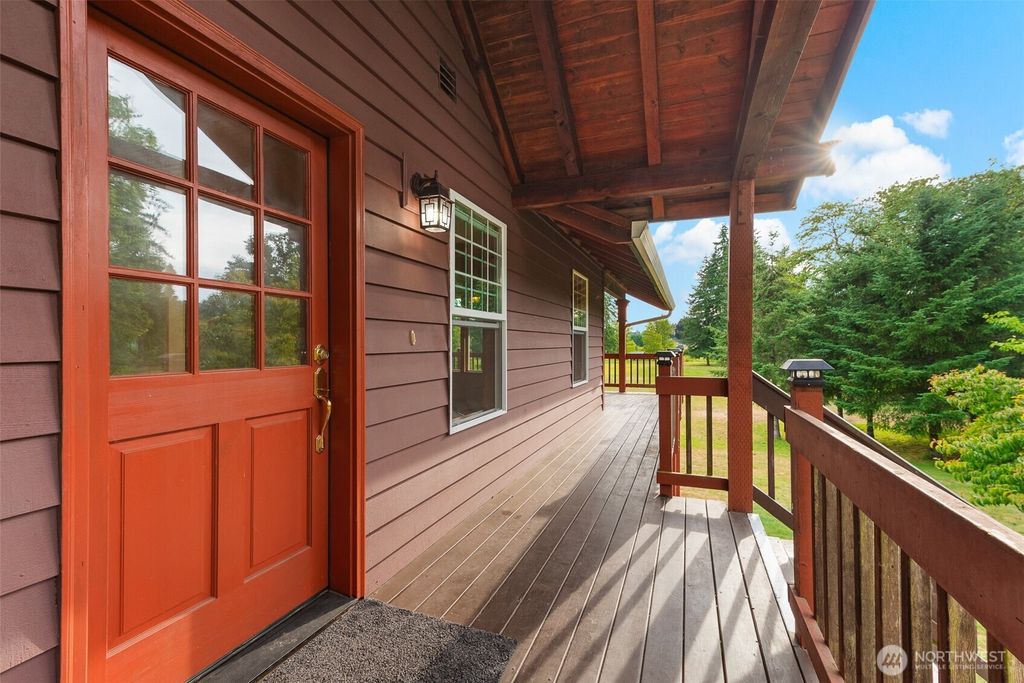 Photo of 4311 NW 419th St, Woodland, WA 98674 (MLS # 2514640)
