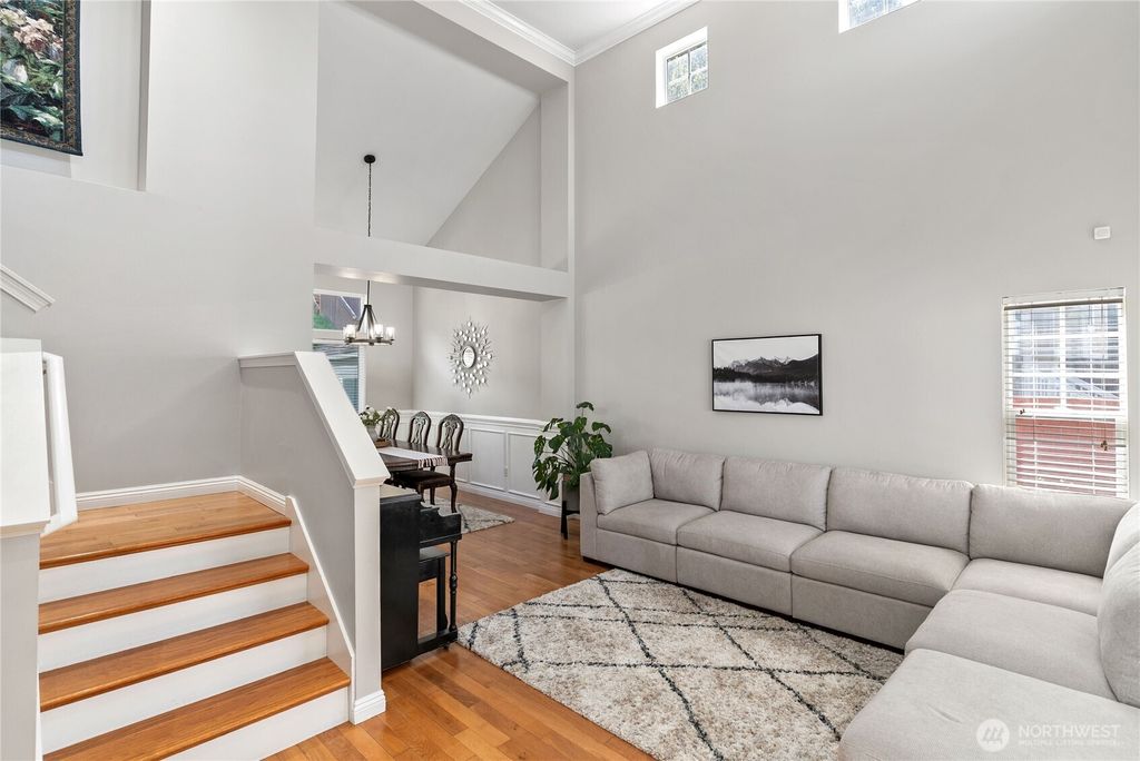 Photo of 2824 V Court SE, Auburn, WA 98002 (MLS # 2497684)