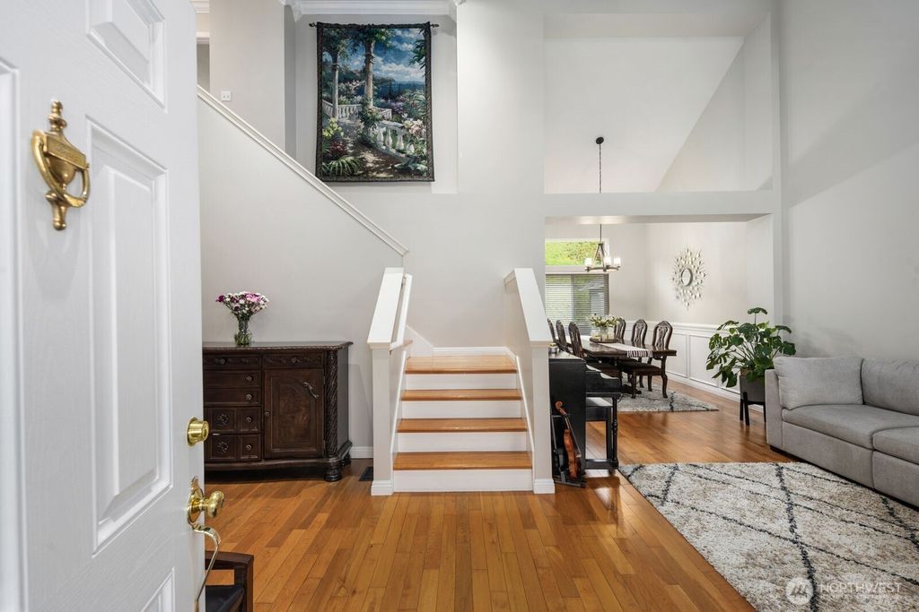 Photo of 2824 V Court SE, Auburn, WA 98002 (MLS # 2497684)