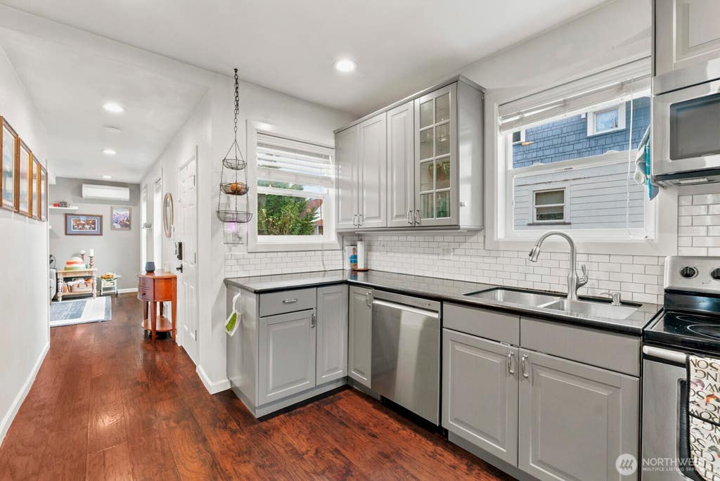 Photo of 3631 E Spokane Street, Tacoma, WA 98404 (MLS # 2561078)