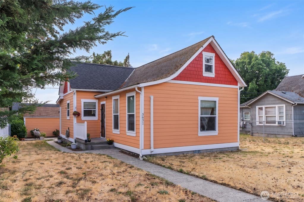 Photo of 3631 E Spokane Street, Tacoma, WA 98404 (MLS # 2561078)
