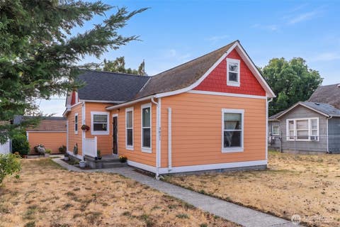 Photo of 3631 E Spokane Street, Tacoma, WA 98404 (MLS # 2561078)