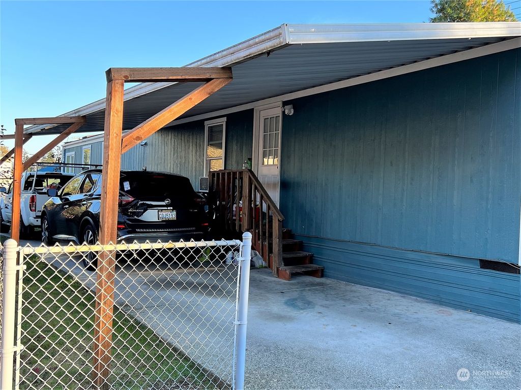 Photo of 15410 SE 272nd Street #14, Kent, WA 98042 (MLS # 2015838)