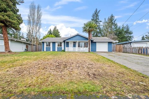 Photo of 16519 116th Place SE, Renton, WA 98058 (MLS # 2471510)